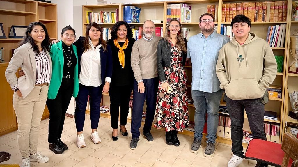 Personal Fe y Alegria Genova